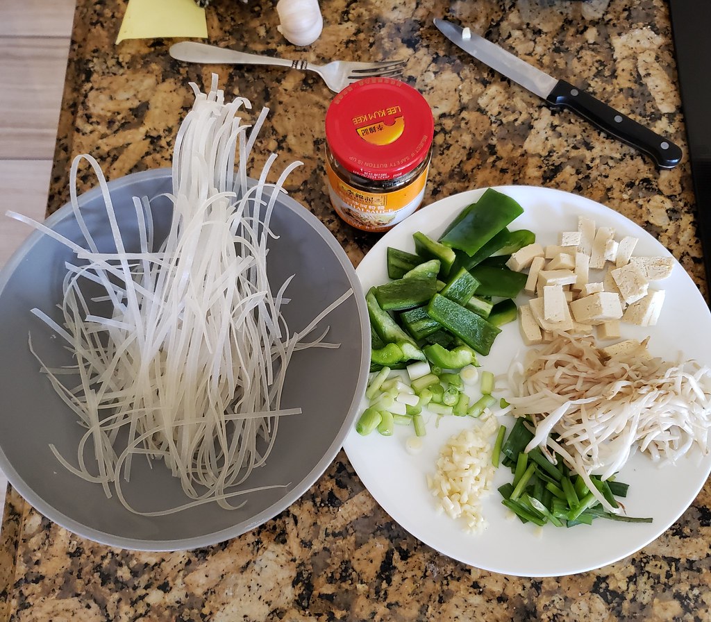 prepping some pad thai I love pad thai and have been tryin… Flickr