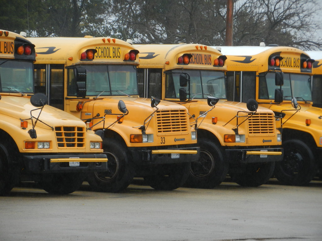 Farmington School District R7 33, 11 (2) Bus lot Farmin… Flickr