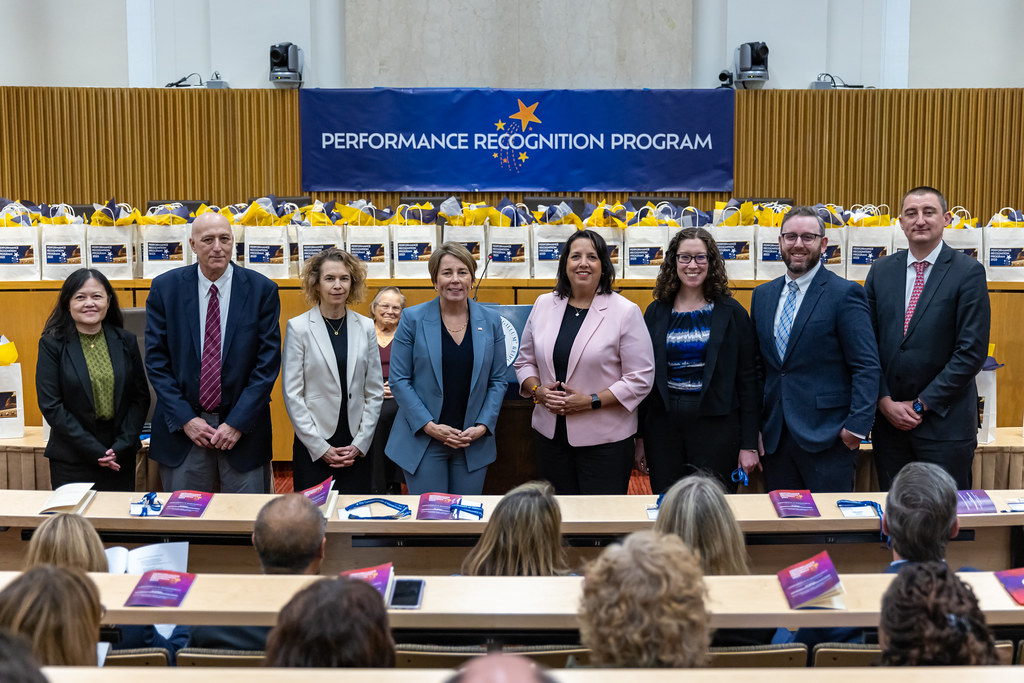 HealeyDriscoll Administration recognizes outstanding perf… Flickr