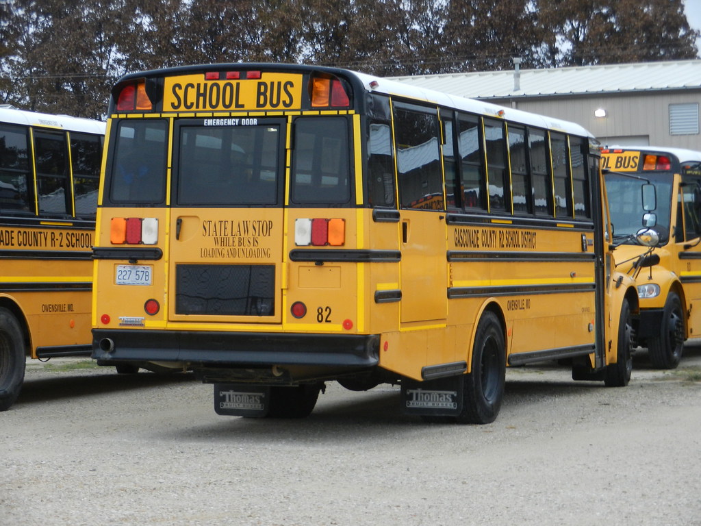 Gasconade County R2 School District 82 Bus lot Owensvil… Flickr