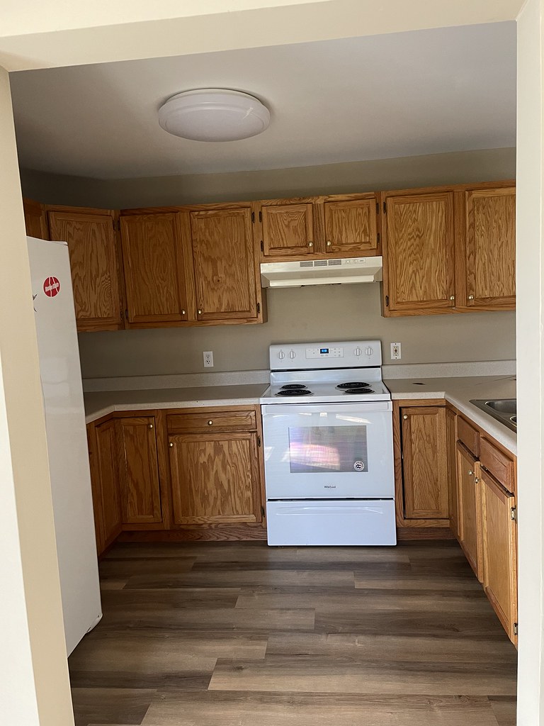 606 Sewanee St apt 5 11/23 Teresa Davis Flickr