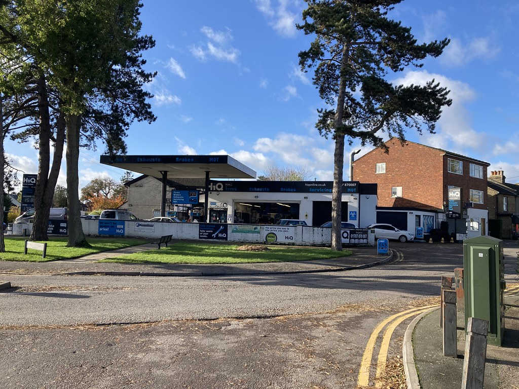 The former fuel station ,Goffs Oak ,Herts they have two f… Flickr