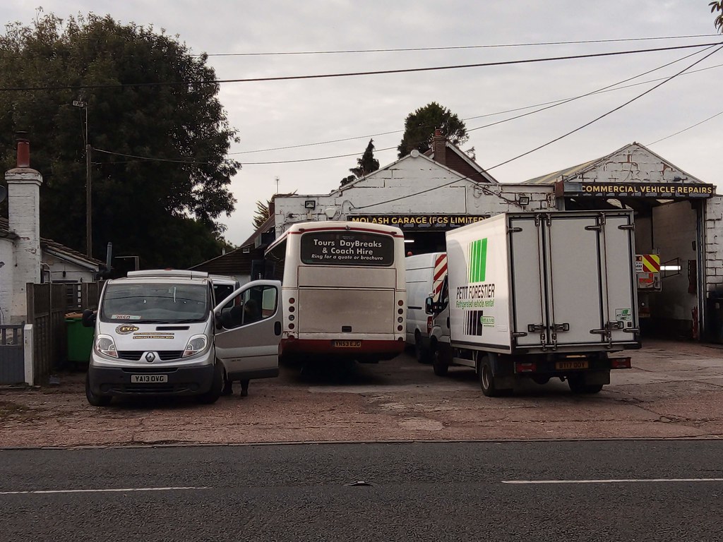 Molash Garage (FGS (Freeland Garage Services) Limited) Com… Flickr