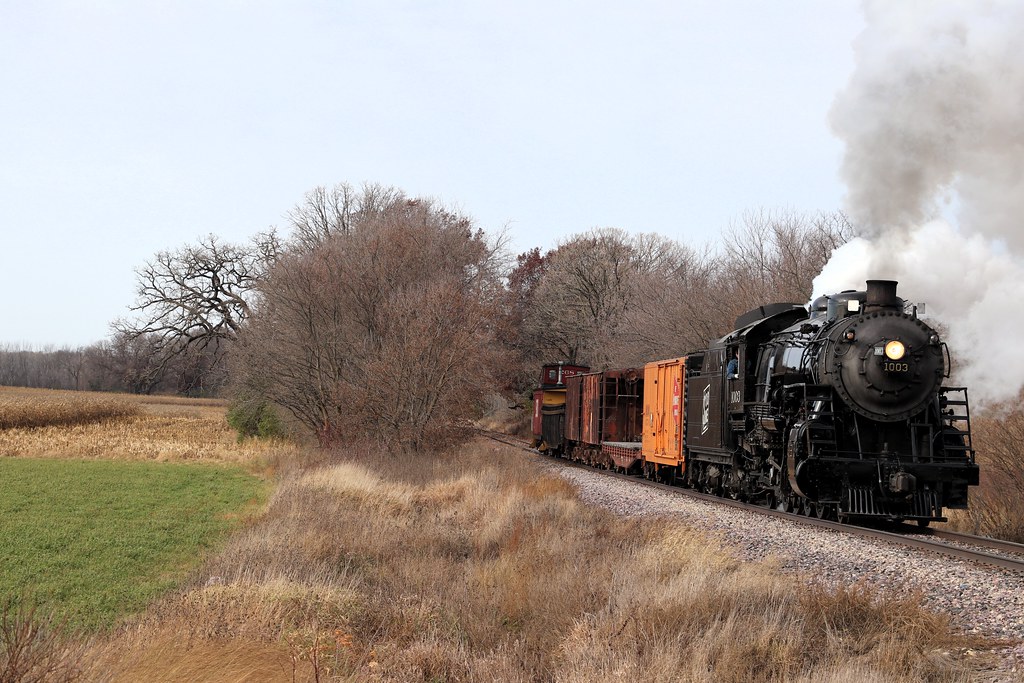 On the way to Horicon SOO 1003 near Horicon, WI. Flickr
