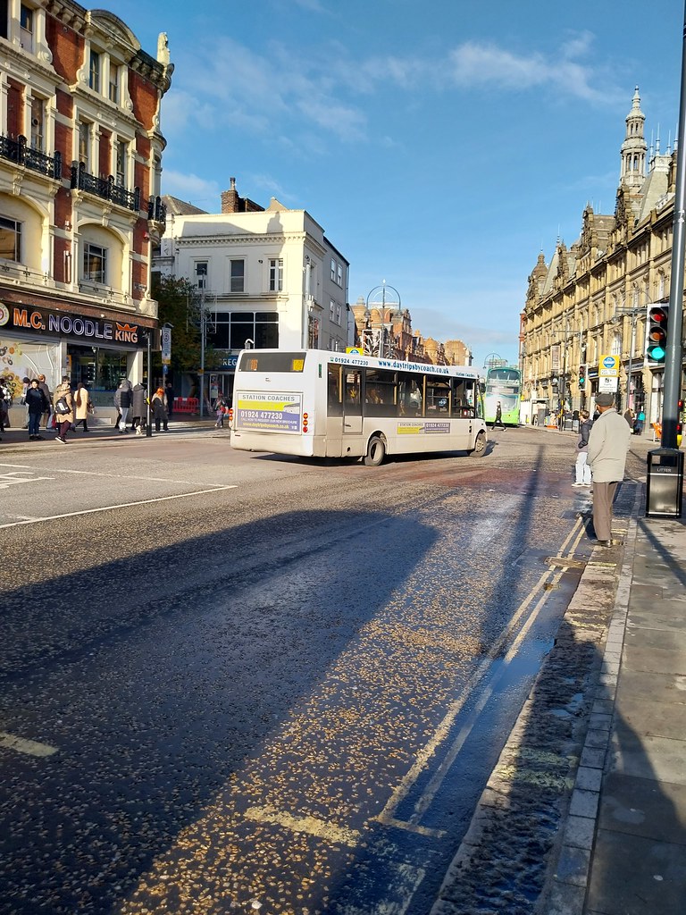 YJ58CFE (Station Coaches) Optare Solo near Leeds bus stati… Flickr