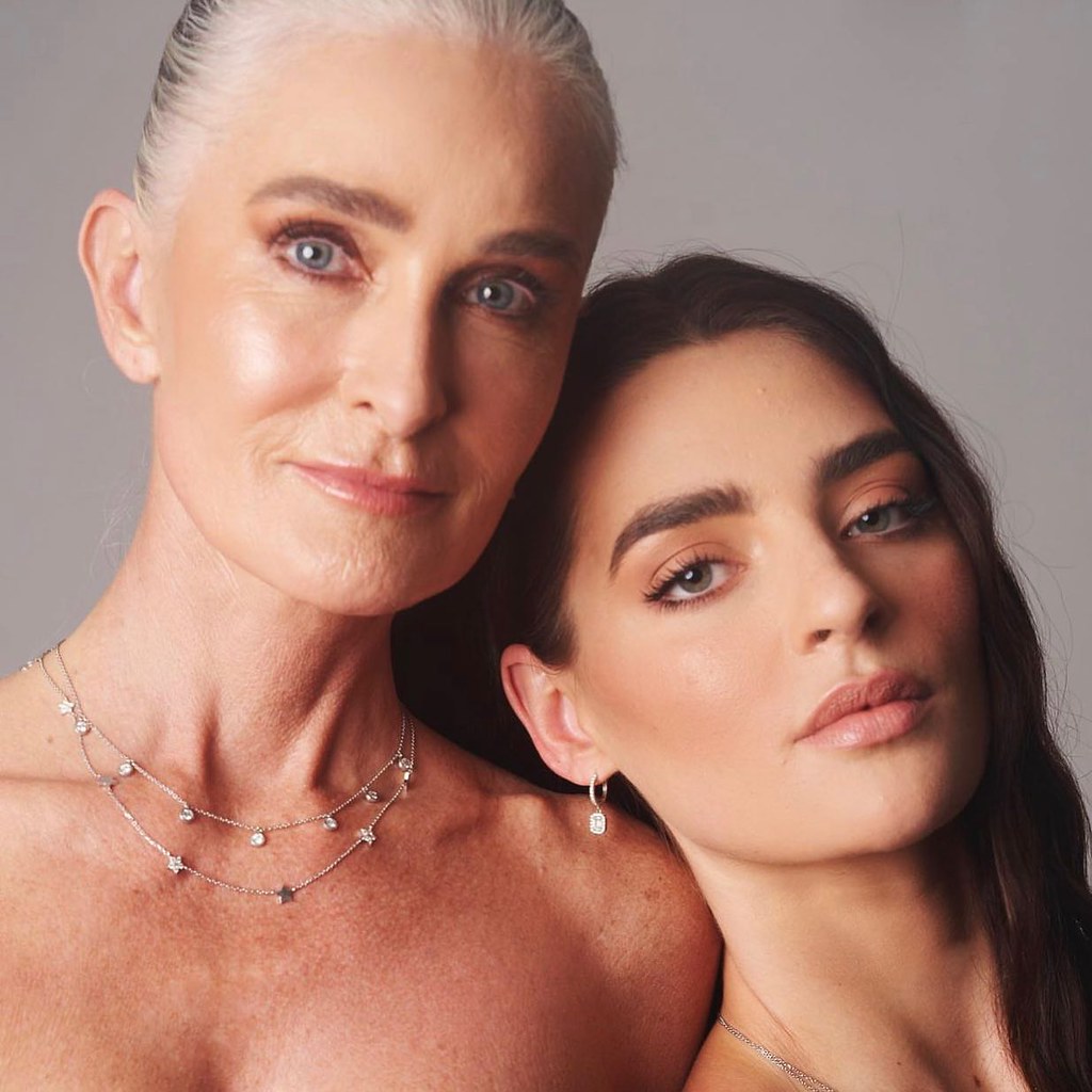 Diamond Shops in Dubai Diamond Jewellery Dubai Jewelry… Flickr