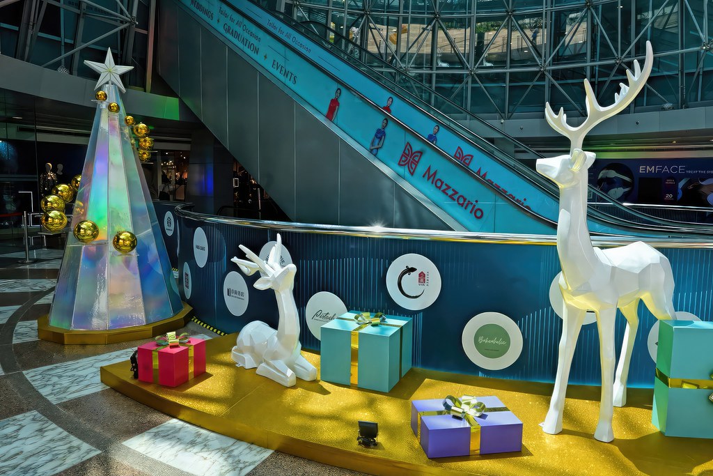 Wheelock Place Decoration display at Wheelock Place, Orcha… Flickr