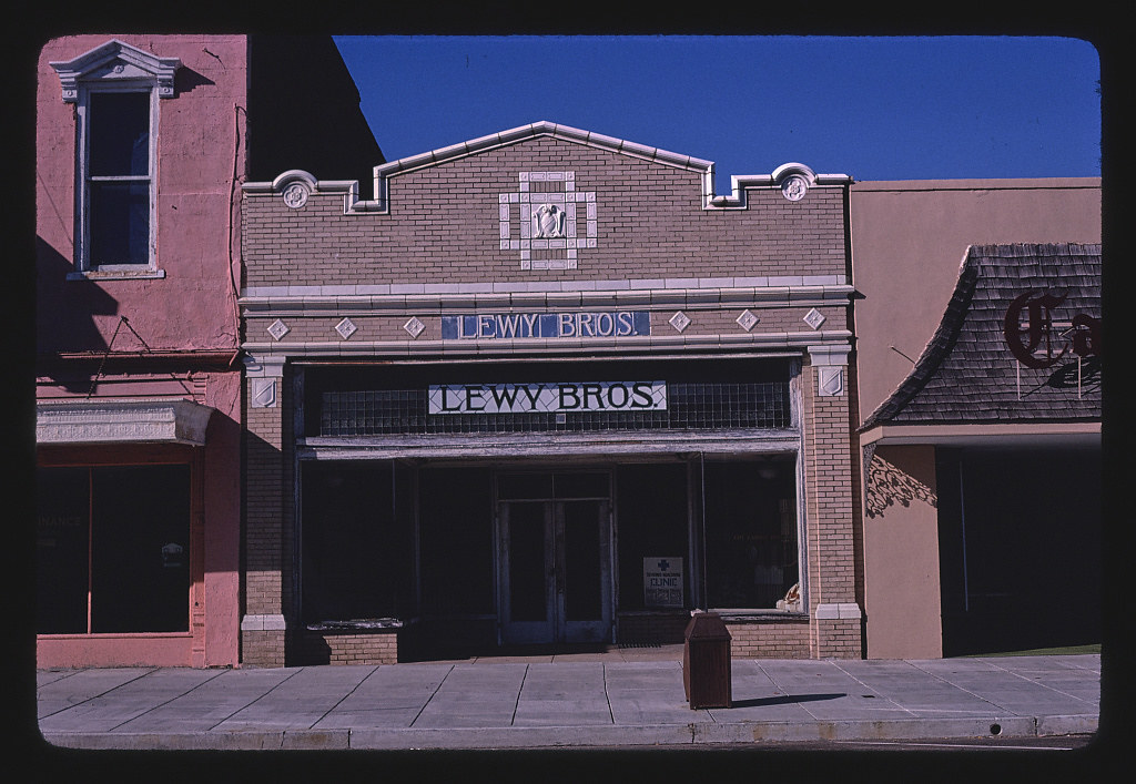 Lewy Bros. store, Main Street, Eufaula, Alabama (LOC) Flickr