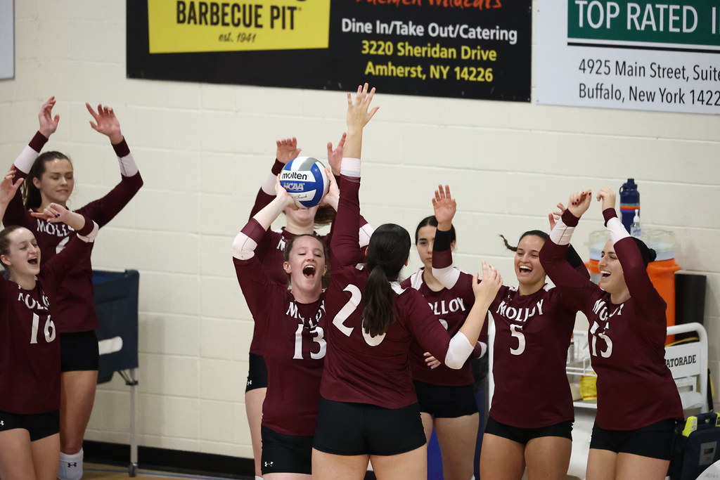 GS6_3235 Daemen University wins the 2023 ECC Women's Volle… Flickr