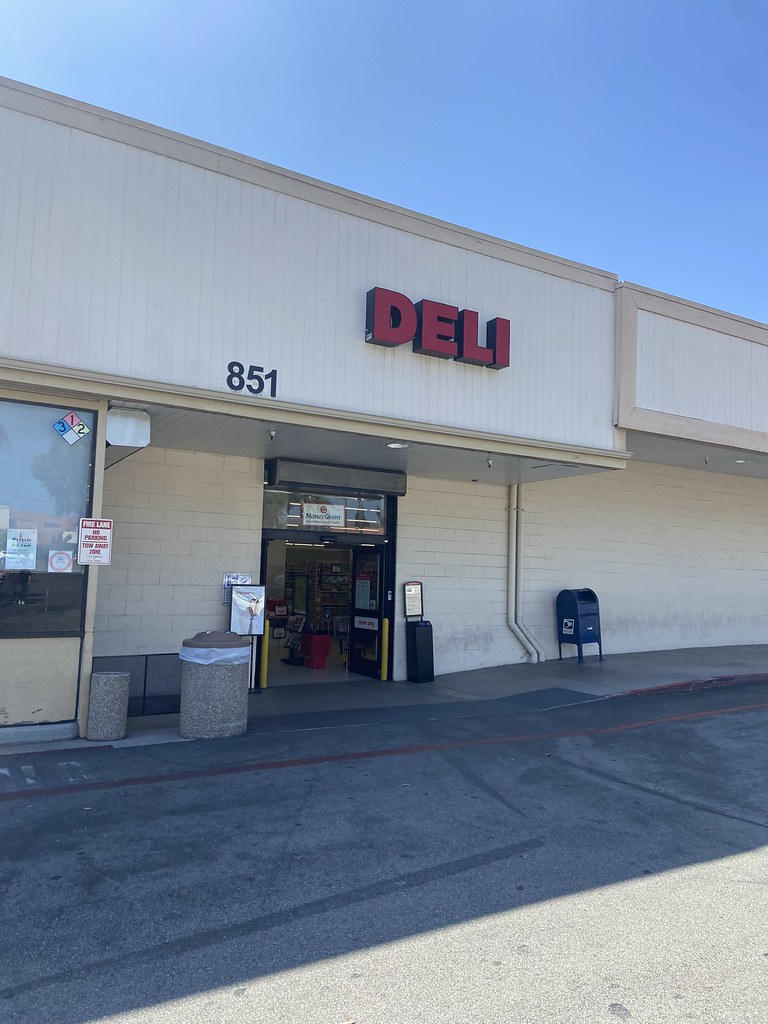 Stater Bros 133 La Habra, CA Aug 2023 I visit this store … Flickr