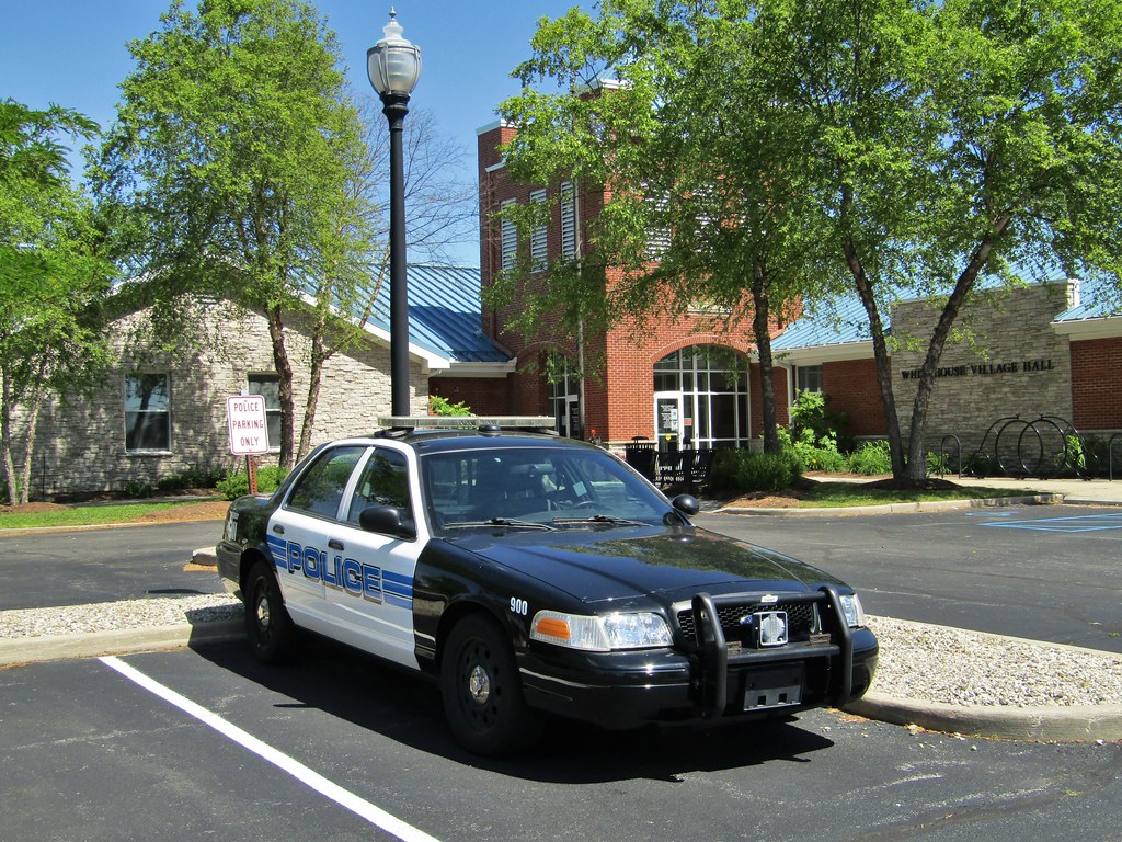 Off To It's New Home! Whitehouse Police Department 2011 Fo… Flickr