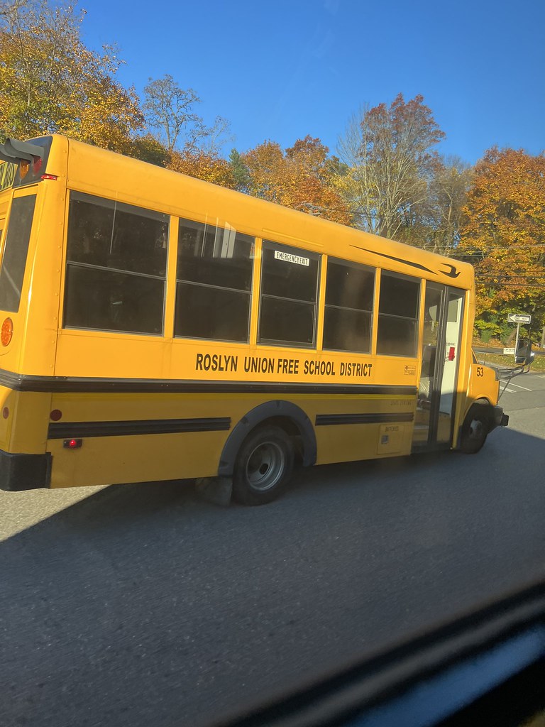 Roslyn UFSD 53 2015 Chevy Bluebird Microbird Romi KochKluska Flickr