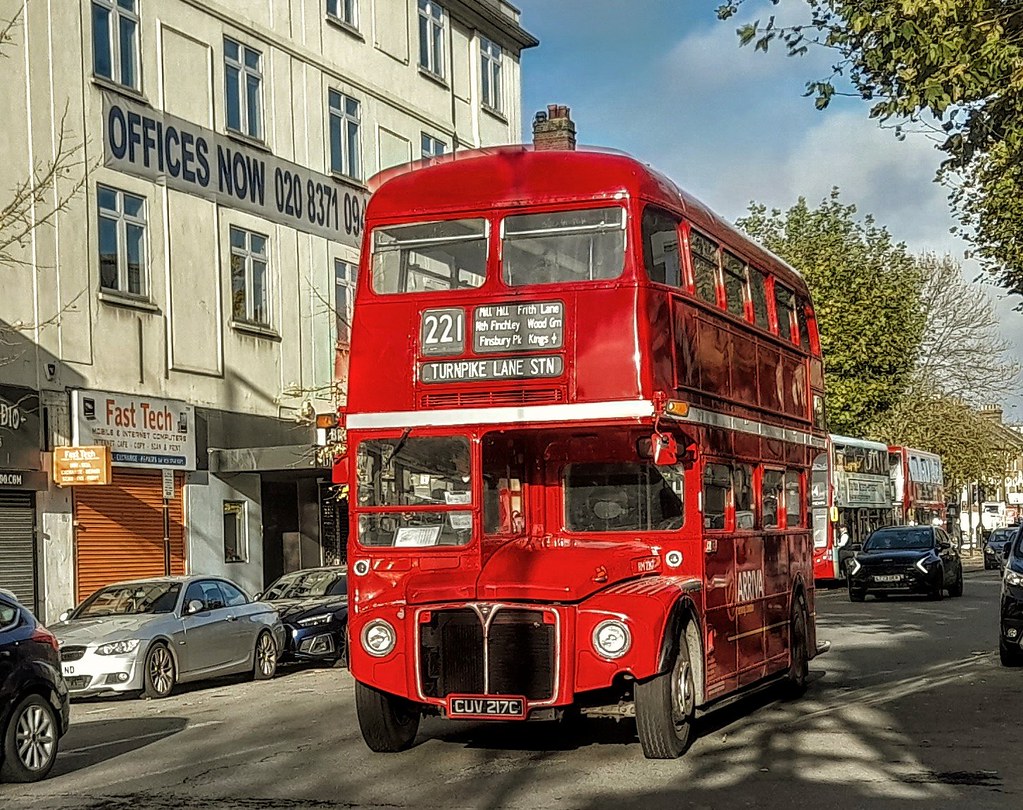 RM2217 RM2217 on route 221 in North Finchley 19/11/23 Michael