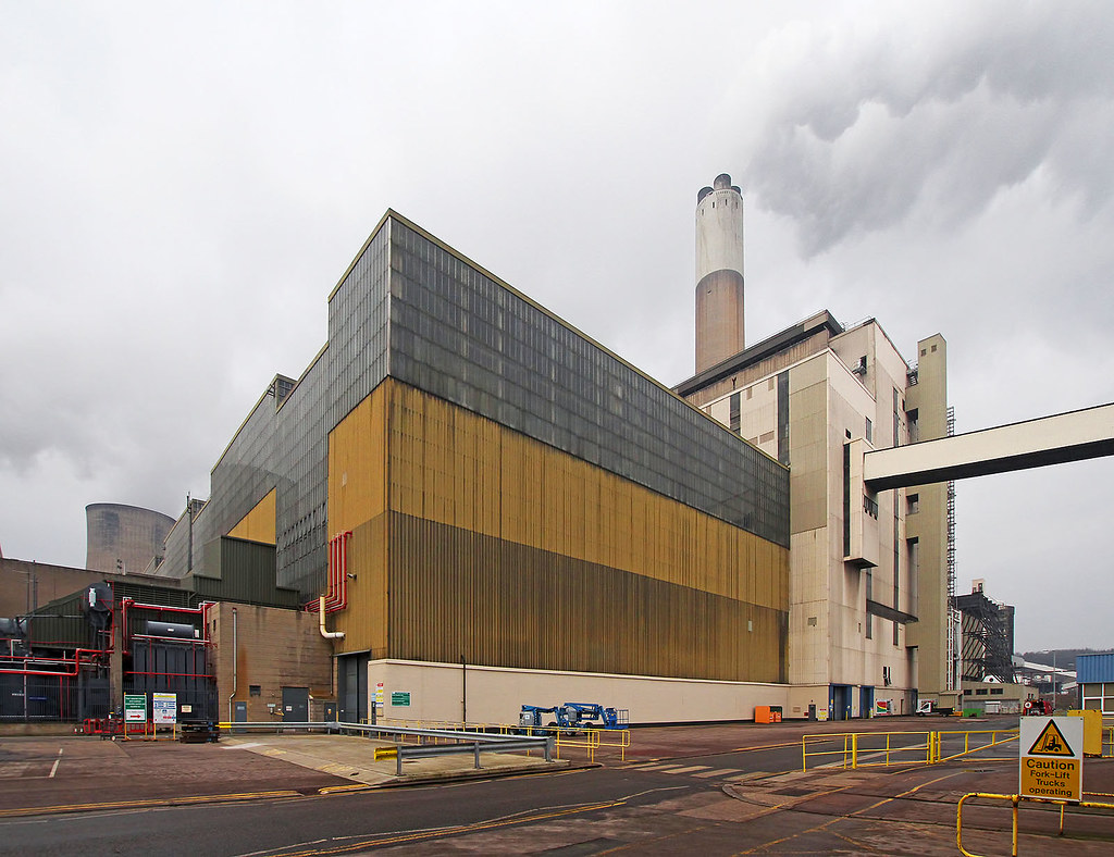 Ratcliffe Generating hall with boiler building to right at… Flickr