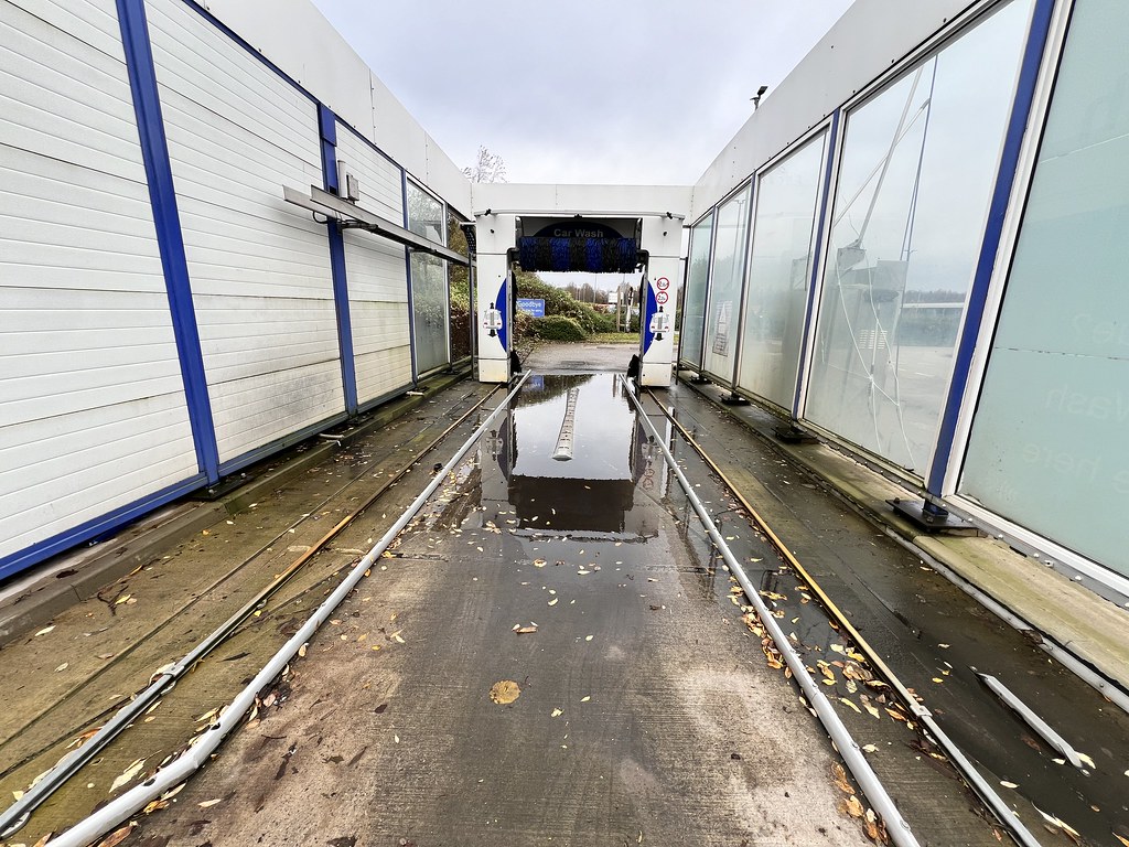 Christ Centus C164T at Tesco Upon my arrival, the jet wash… Flickr