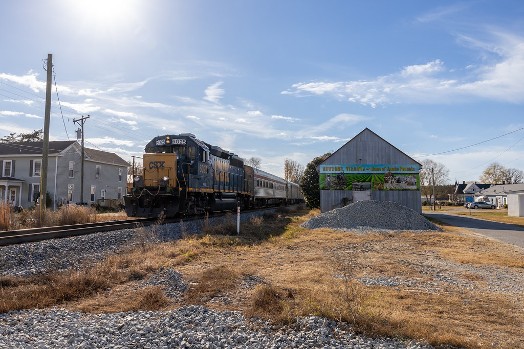 W00120 CSXT 6025 North at Newsoms, VA rivannarailfan Flickr