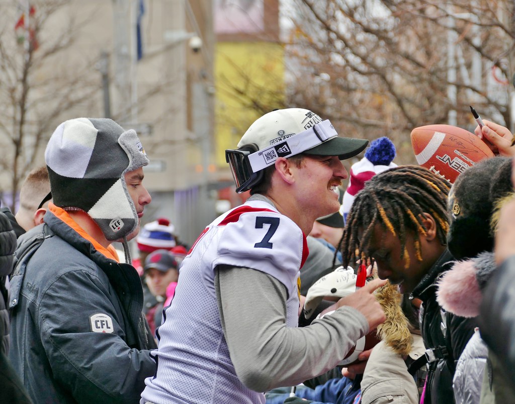 Panasonic FZ1000, Alouettes de Montréal, Célébrations Coup… Flickr
