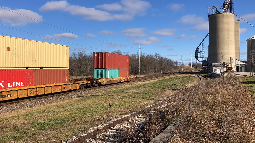 11/24/23 1140 29 degrees at CN Potterville as CN 5741 and… Flickr