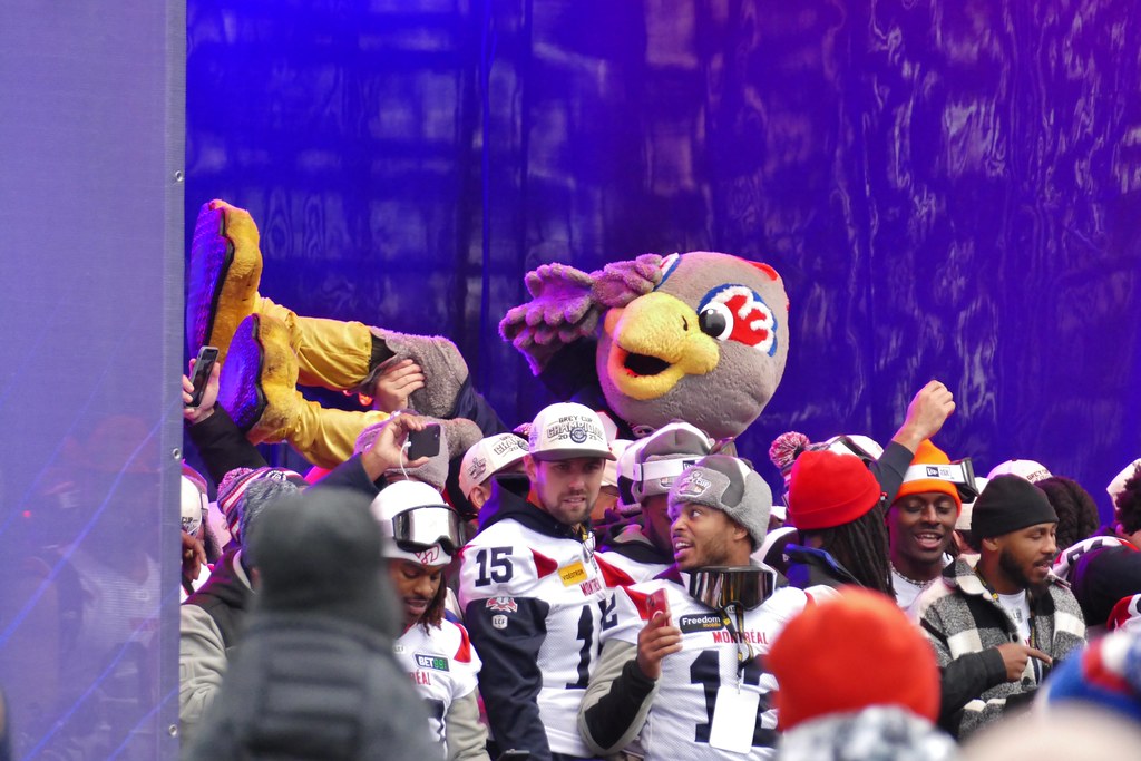 Panasonic FZ1000, Alouettes de Montréal, Célébrations Coup… Flickr