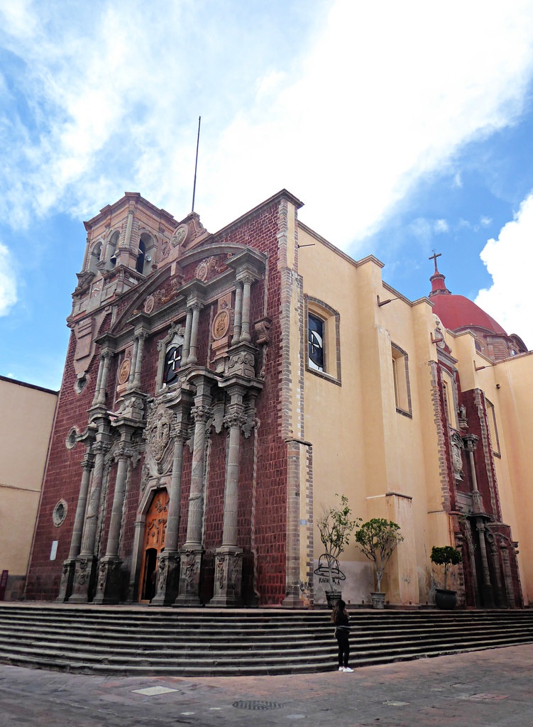Santiago de Querétaro The Templo de San Felipe Neri, built… Flickr