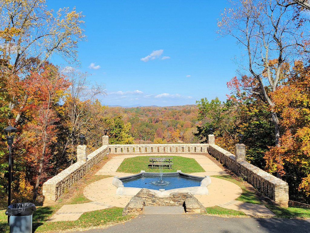 overlook at Riverside Park, Lynchburg, Virginia Kipp Teague Flickr