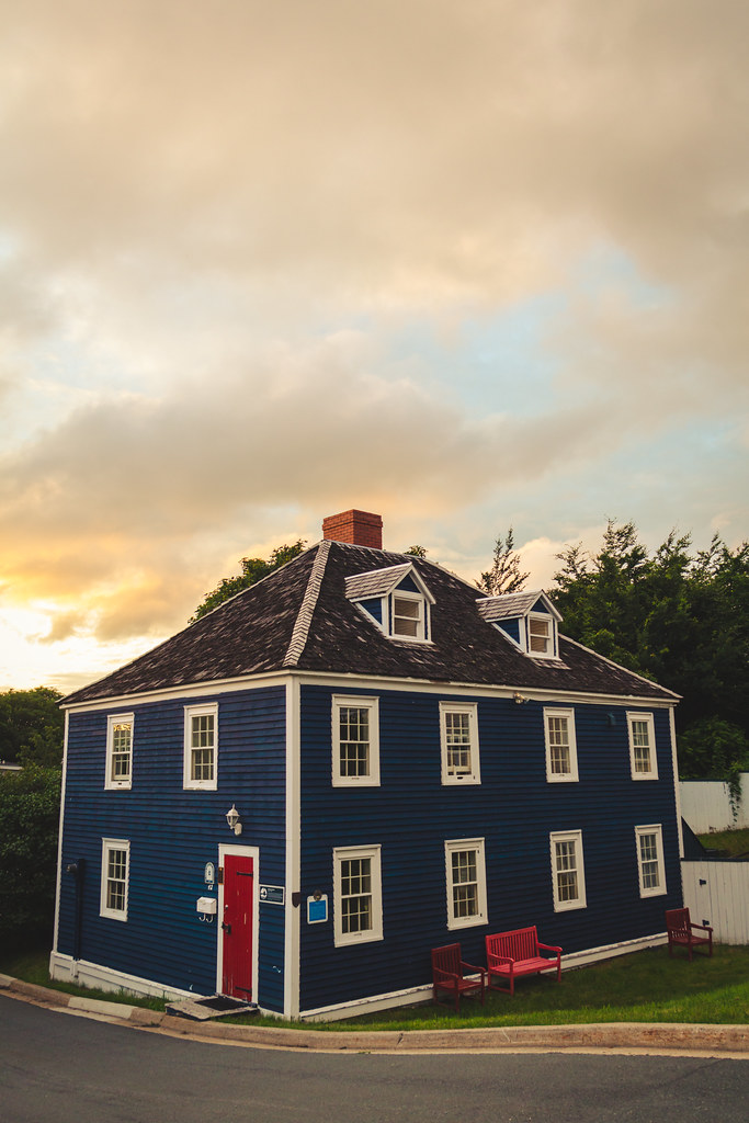 Signal Hill Road. Mike Heffernan Flickr