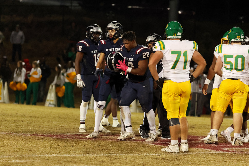 WK_v_Summerville_Nov24_2023_V_FBALL227 White Knoll Flickr