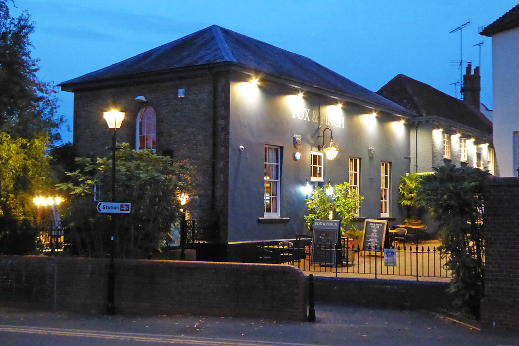 Fox & Finch, Godalming. 2023 Mill Lane, Godalming, Surre… Flickr