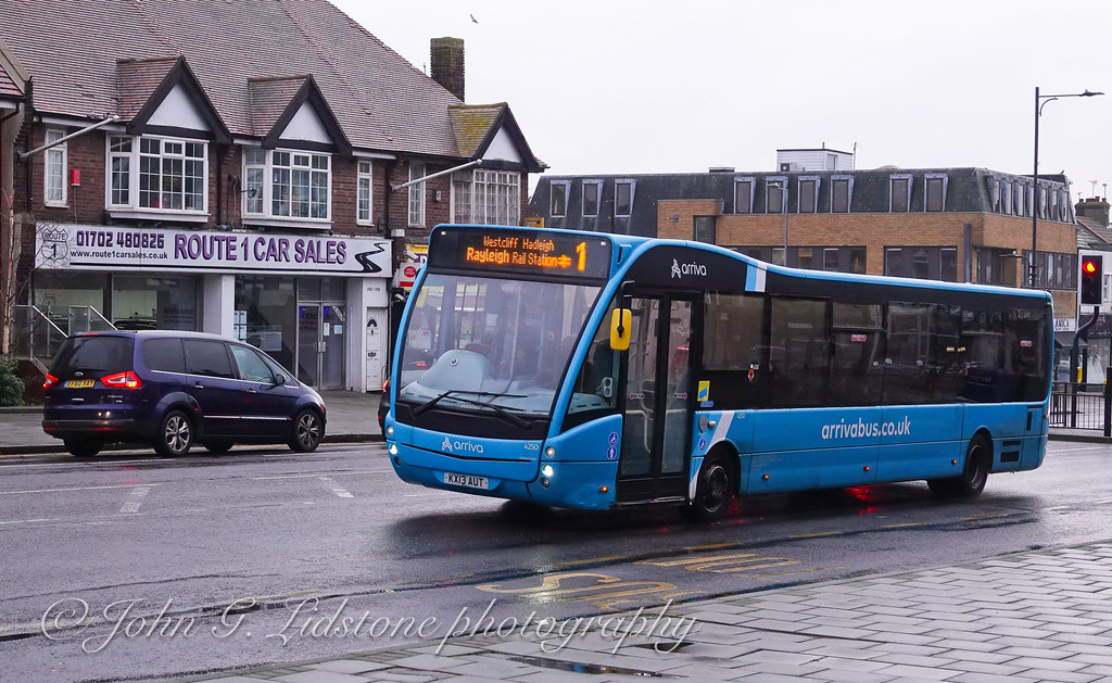 Route 1 Car Sales with route 1 bus, Arriva Kent Thameside … Flickr
