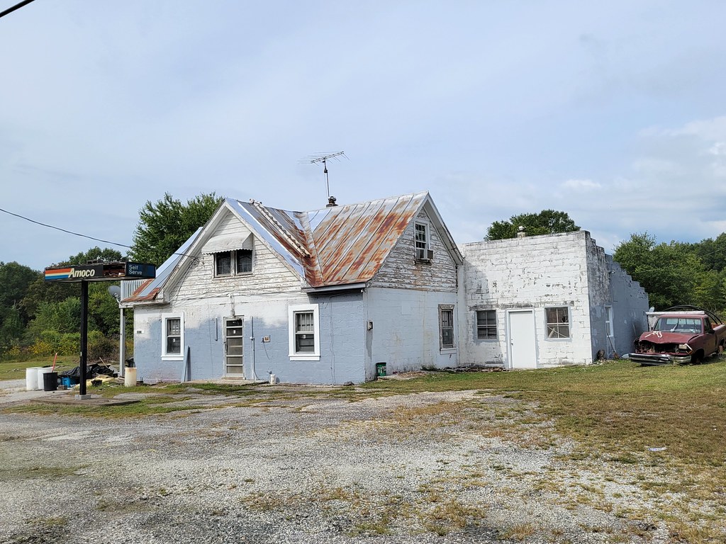 old store near Piney River, Virginia Kipp Teague Flickr