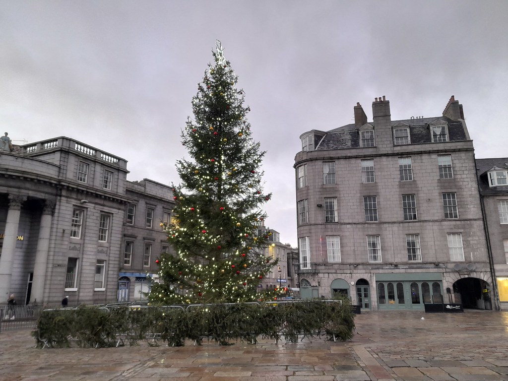 Christmas Tree, Castlegate, Aberdeen, Nov 2023 This huge C… Flickr