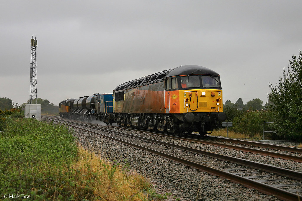 56051 Purton In full RHTT weather 56051 'Survival' passes … Flickr