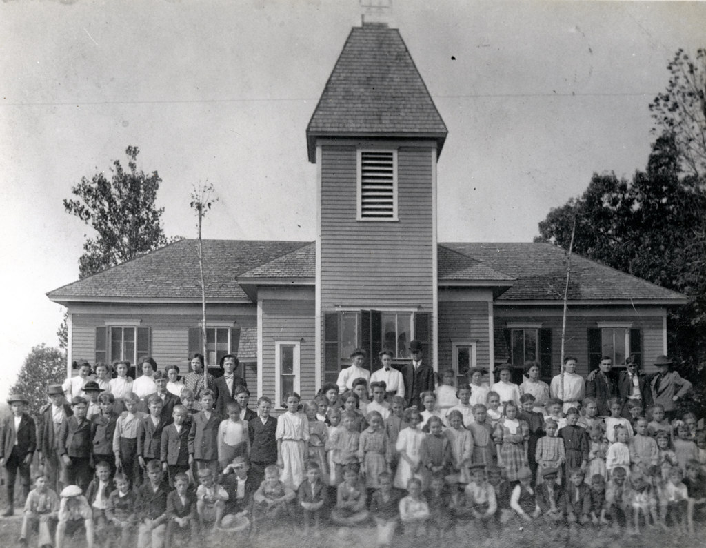 Science Hill School Science Hill as a Two Room School Pula… Flickr
