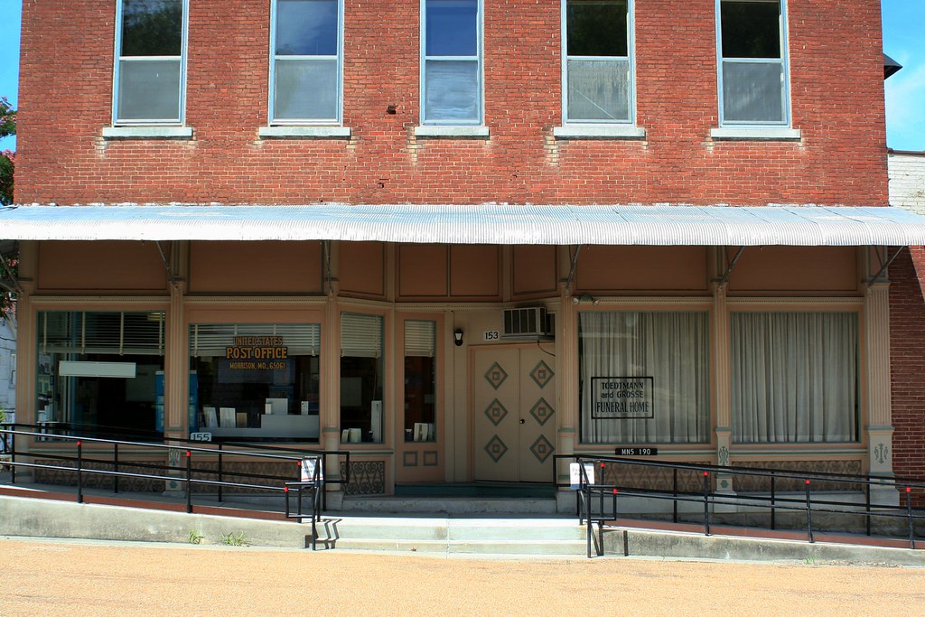 Still active businesses in Morrison The post office and fu… Flickr