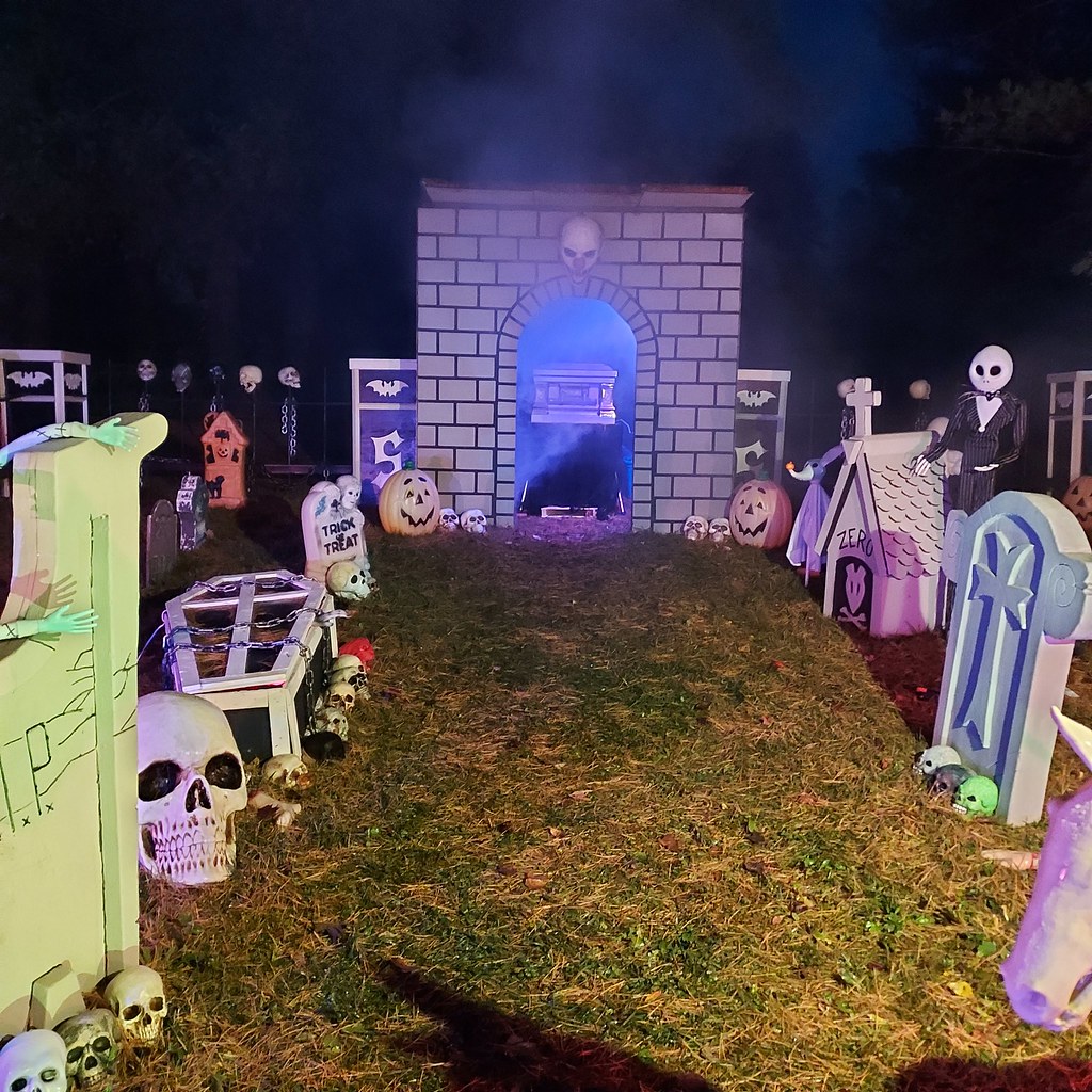 20231031_185552 Stevenson Cemetery Flickr