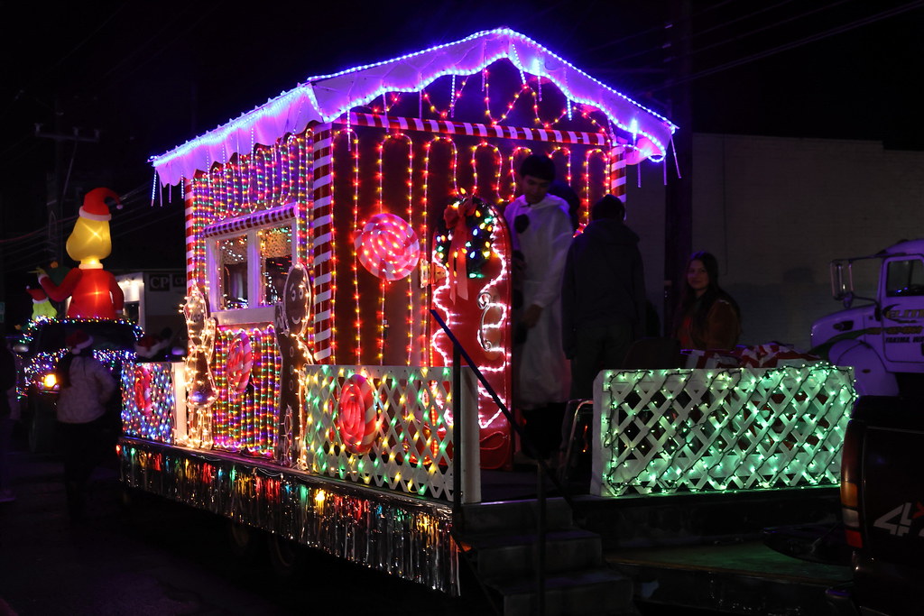 Yakima Lighted Christmas Parade, 2023 Yakima Light Christm… Flickr