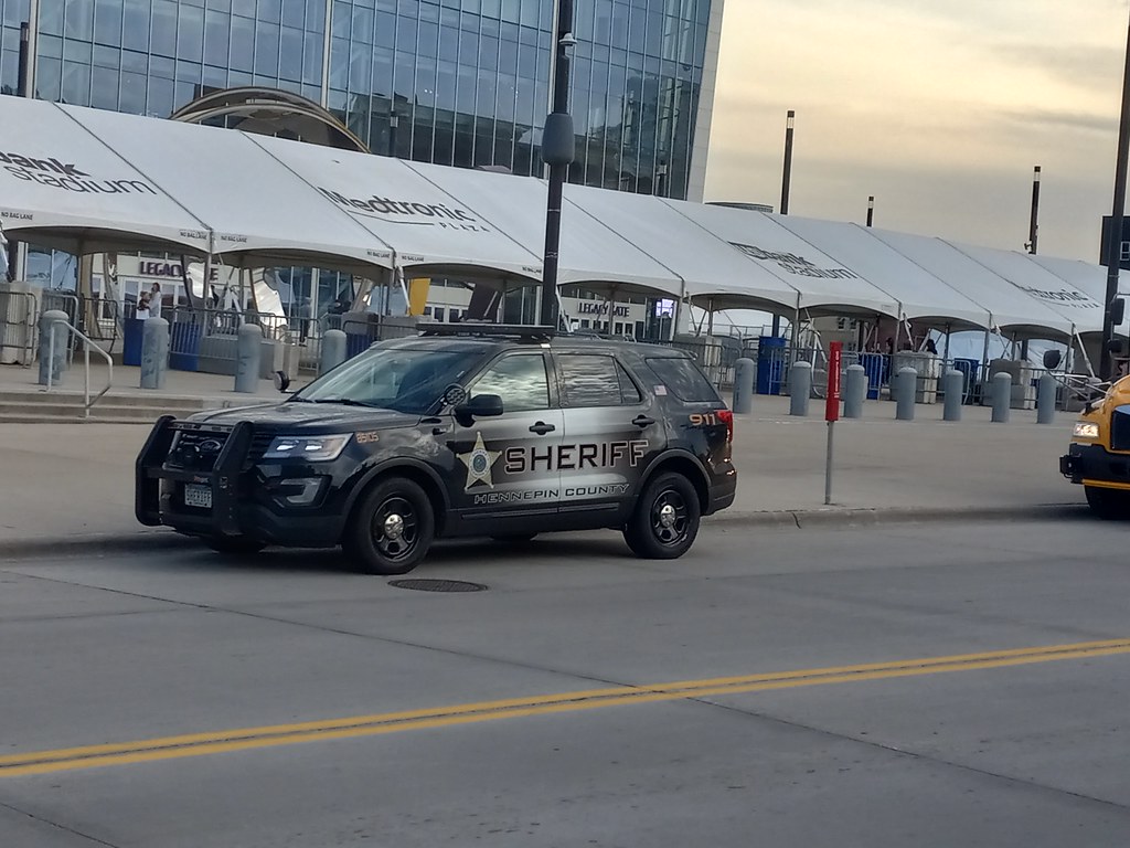 Hennepin County Sheriff's Office 85105 2017 Ford PI Utilit… Flickr
