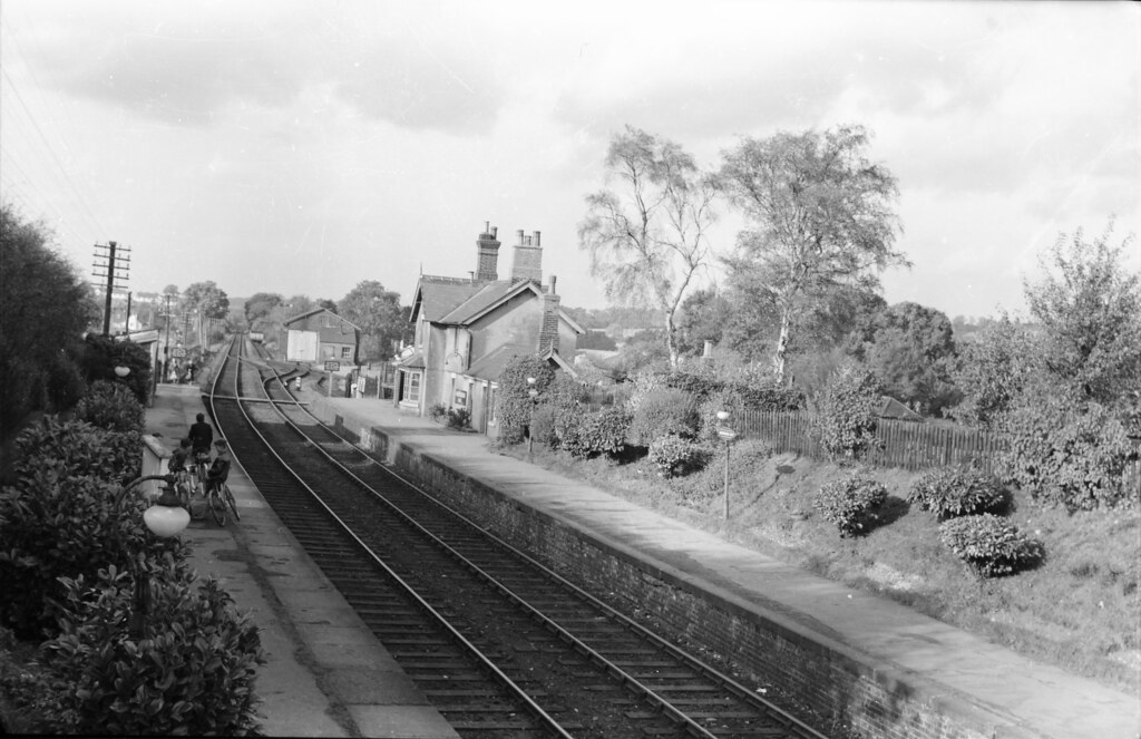 Harpenden East Station 1958 A general view of Harpenden Ea… Flickr