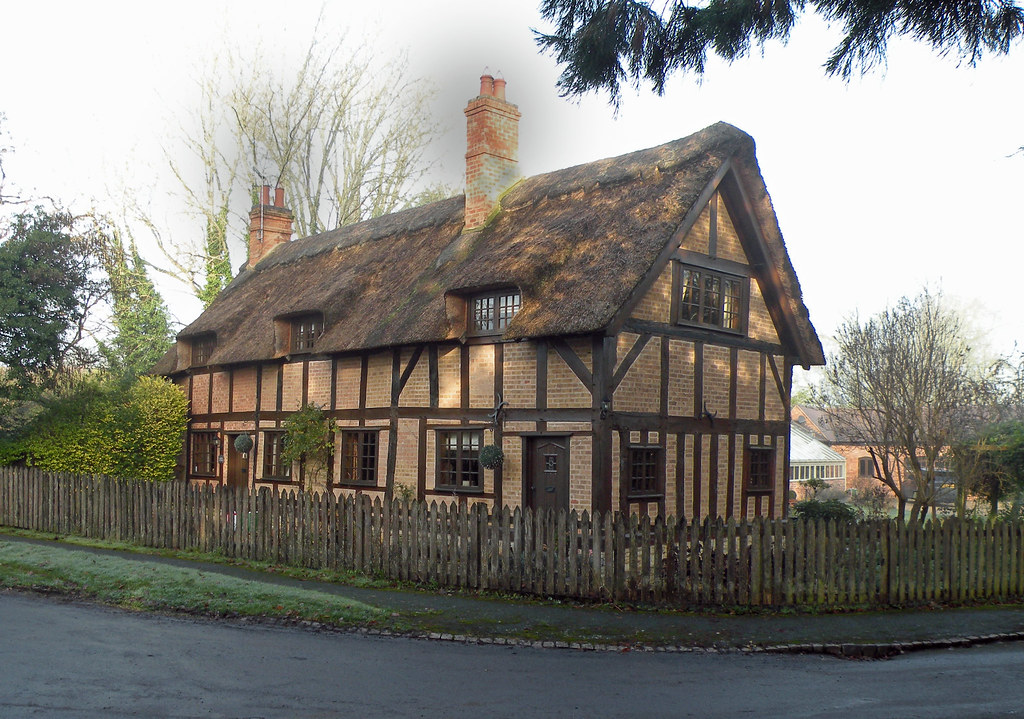 Manor Cottage. Clifford Chambers. 06 12 2023. geronithebus1 Flickr