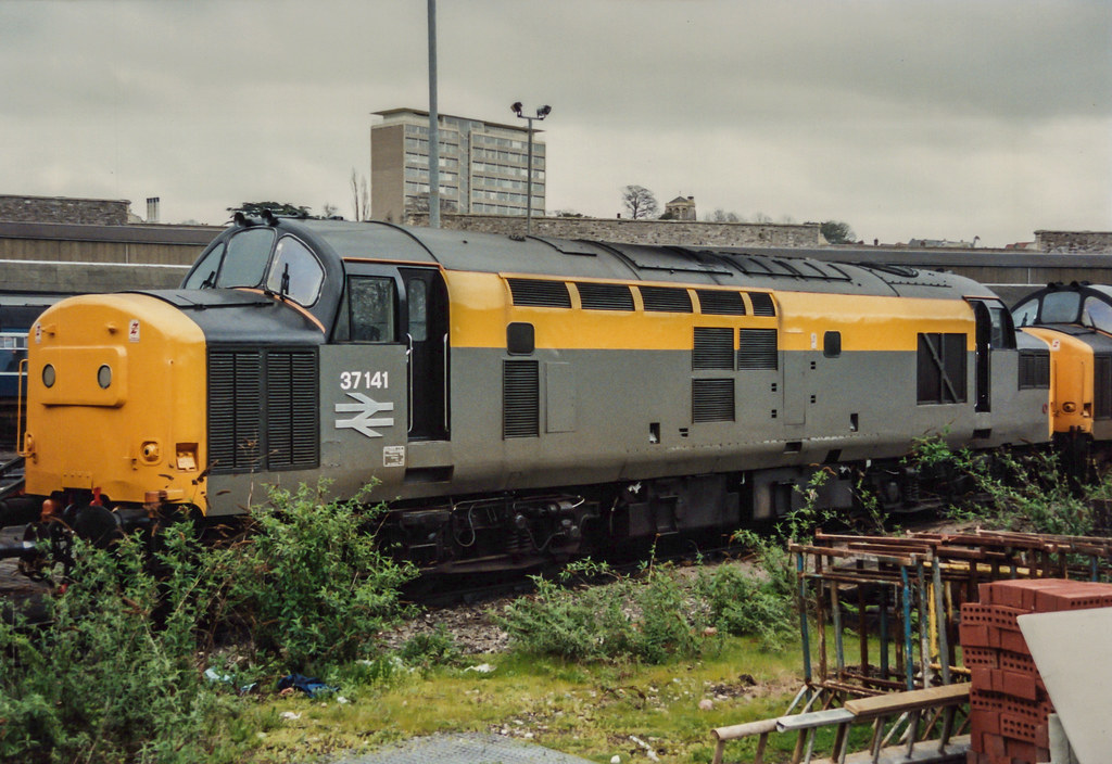 1991_Summer_WSR,_Railway_Diesels_Exeter_0019 John Leah Flickr