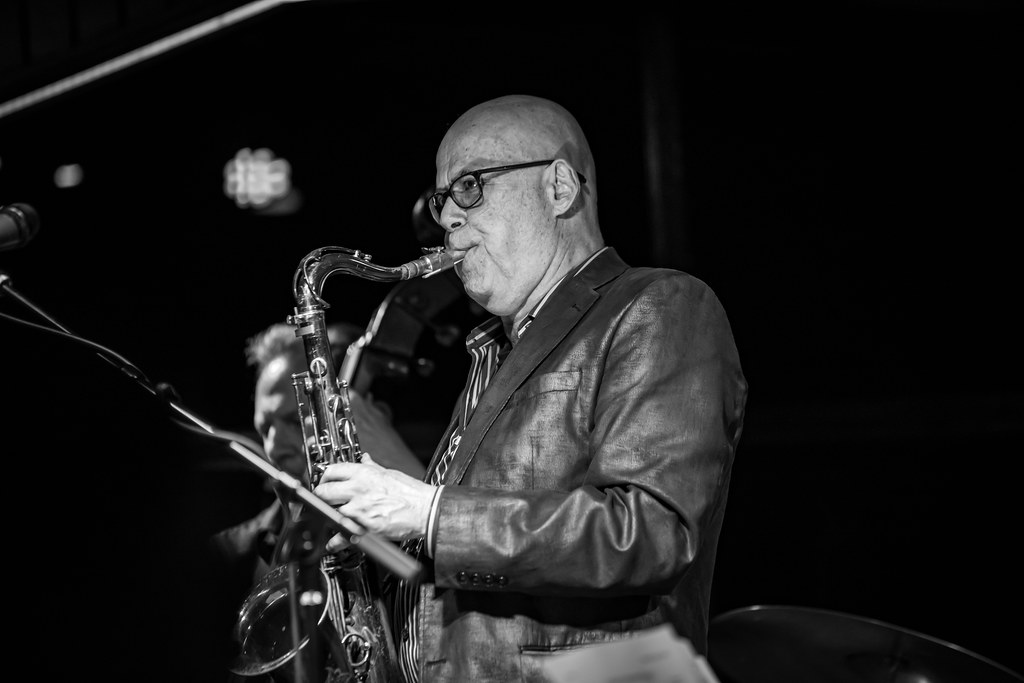 Legendary Los Angeles, saxophonist and woodwind specialist… Flickr