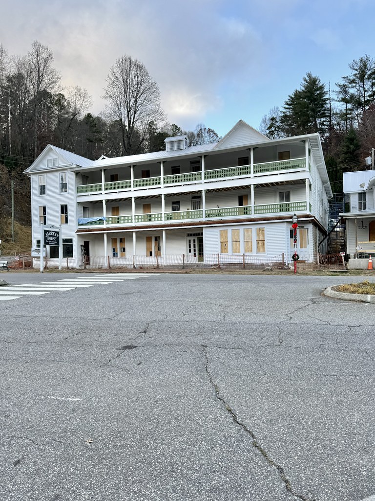 The Jarrett House, Haywood Road, Dillsboro, NC Built in 18… Flickr