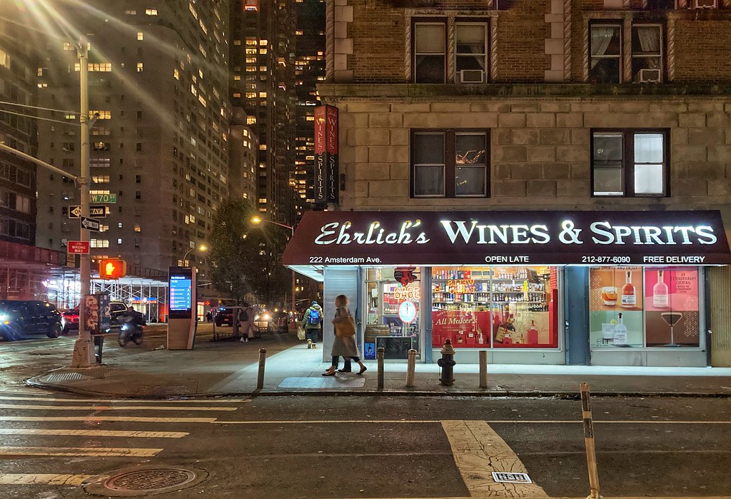 Open Late Liquor store on West 70th Street, on the Upper W… Flickr