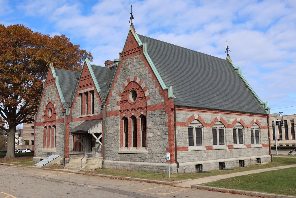 Quincy Adams Academy The Adams Academy, at 8 Adams Street… Flickr