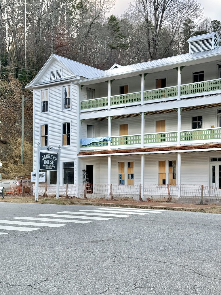 The Jarrett House, Haywood Road, Dillsboro, NC Built in 18… Flickr