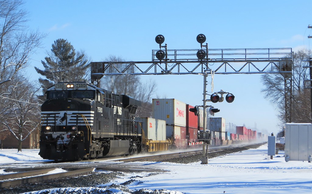 CP 367 Waterloo Indiana on the NS Chicago Line Mike Snow Flickr
