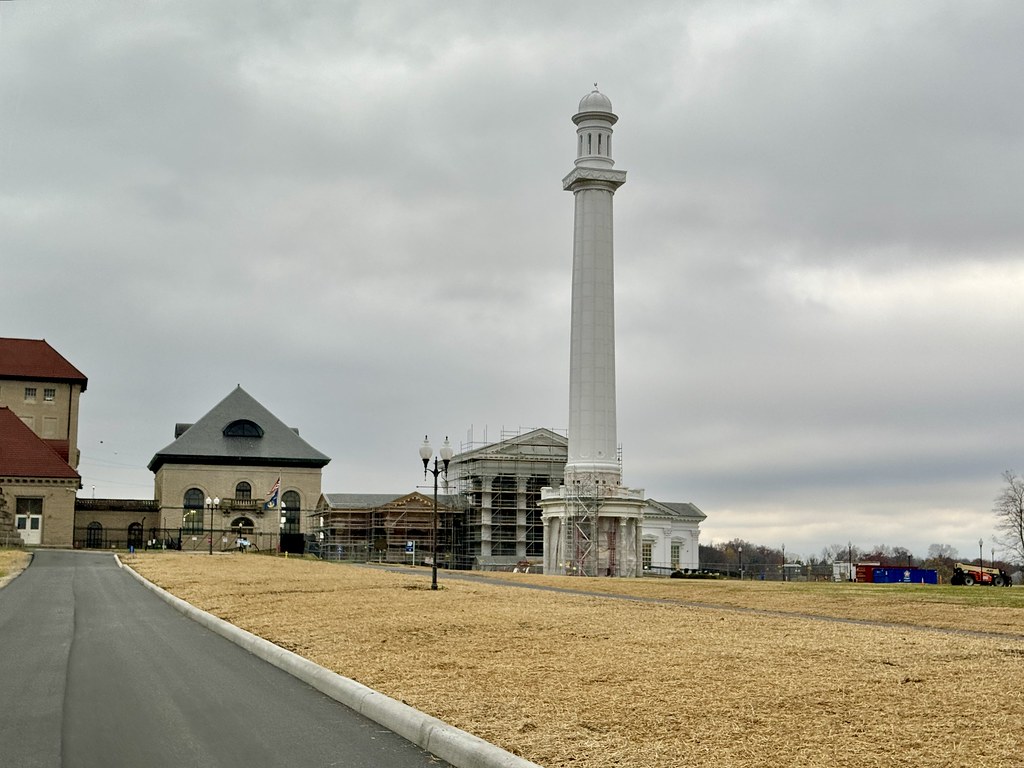 Louisville Water Tower, Zorn Avenue, The Point, Louisville… Flickr