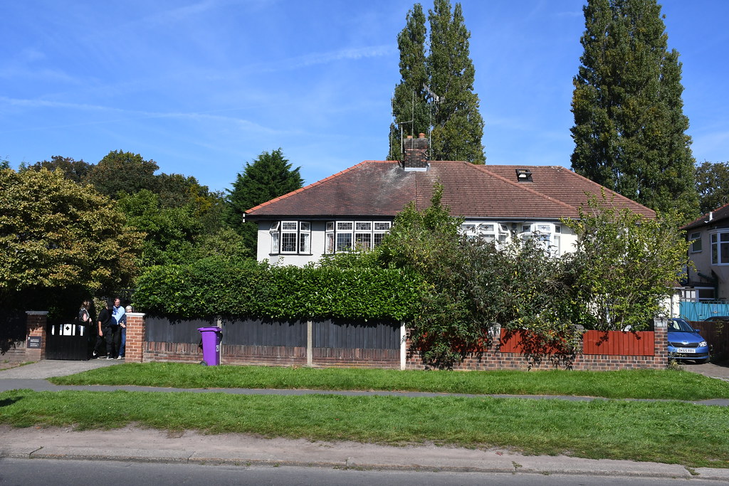 Mendips, Menlove Avenue at Vale Road, Woolton, Liverpool, … Flickr