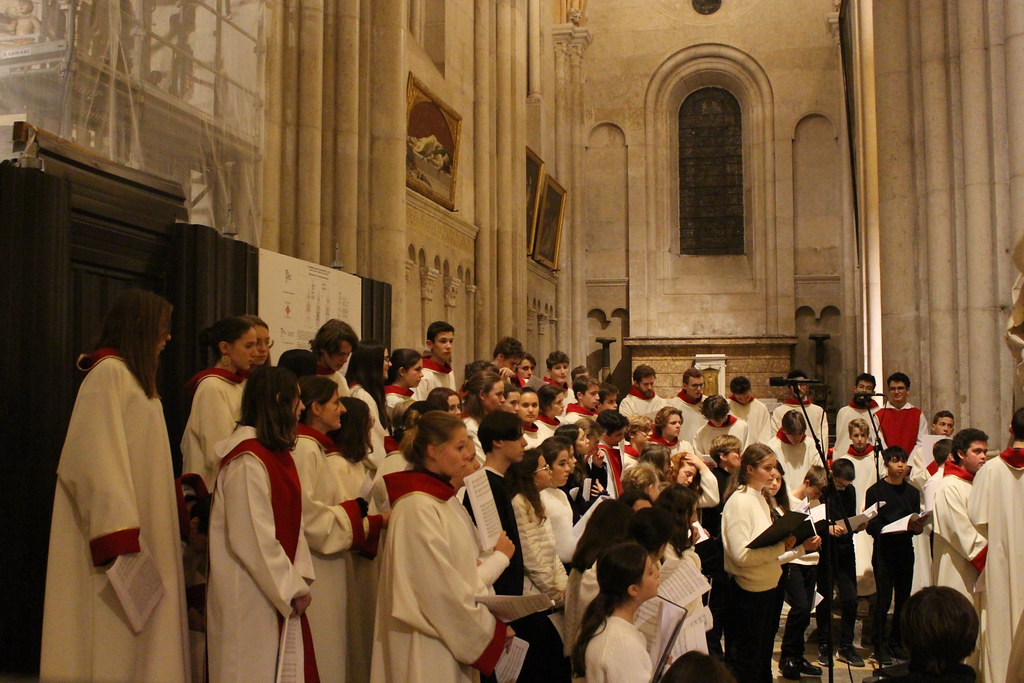 8 décembre 2023 Pour remercier la Vierge Marie, les lyonna… Flickr