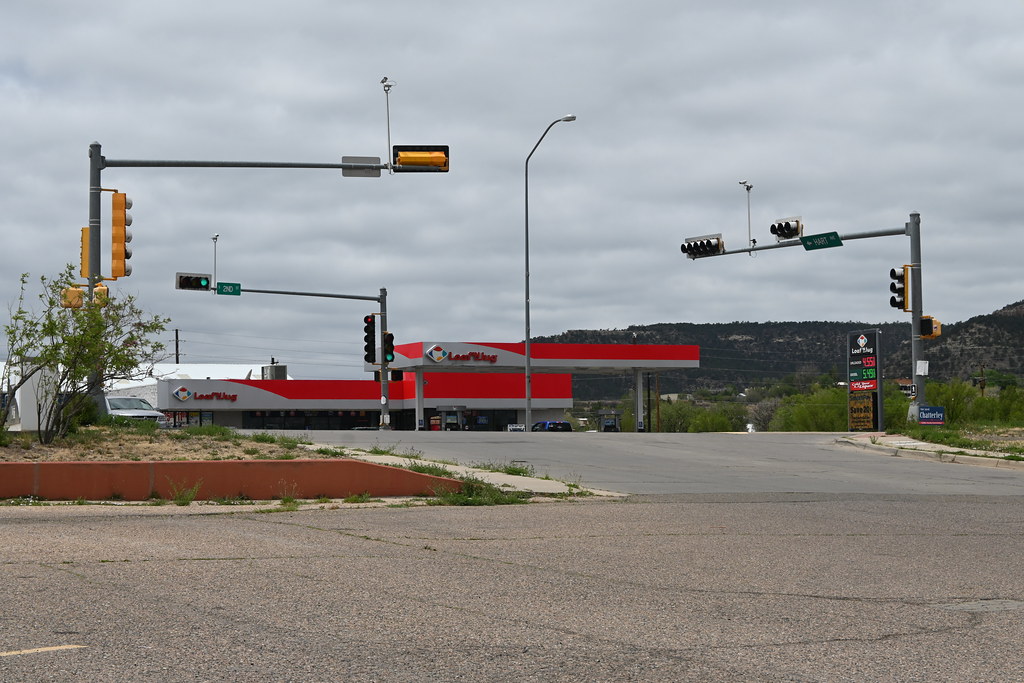 Loaf N Jug Raton NM gameking3 Flickr